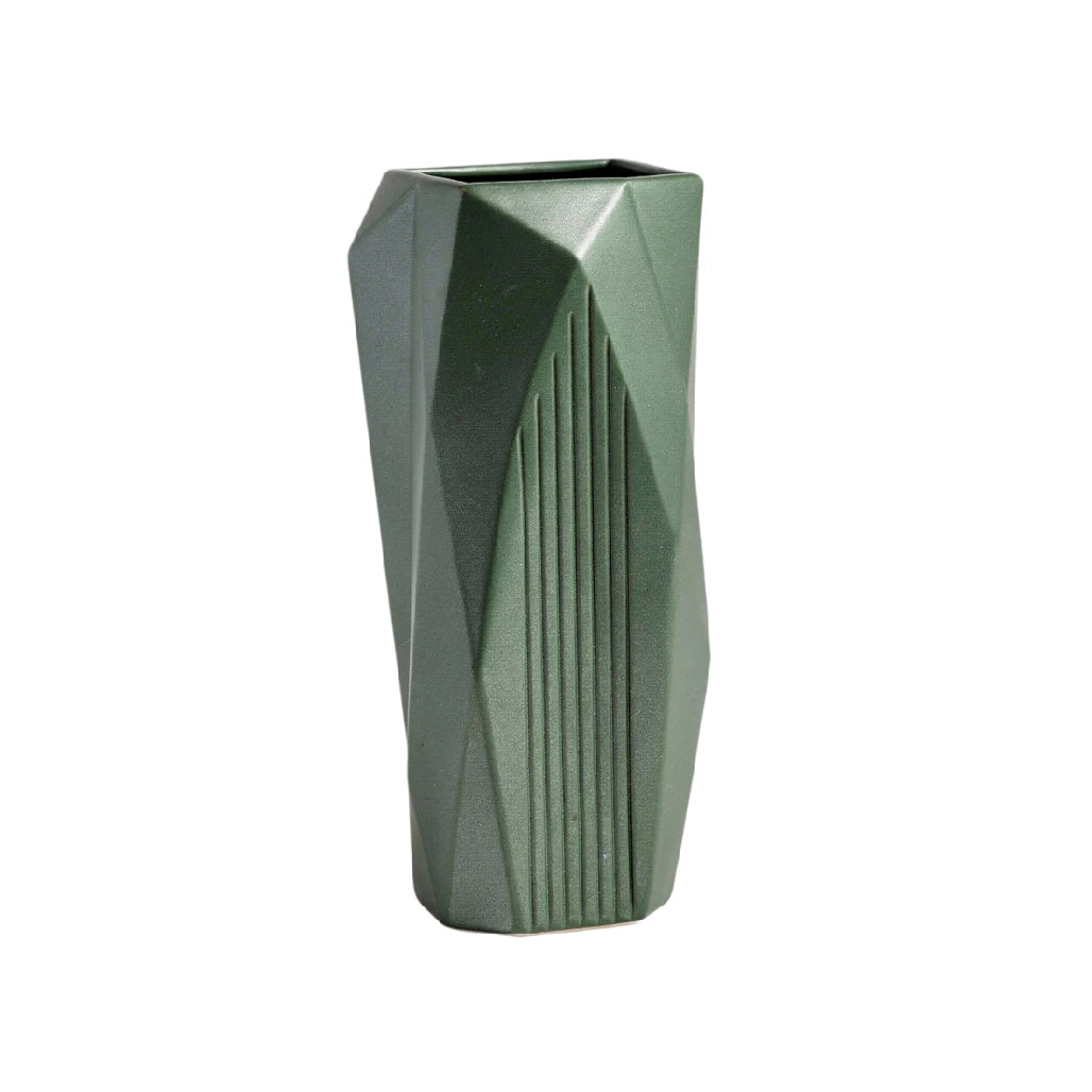 **Geometrische Groene Vaas van Duurzaam Materiaal**